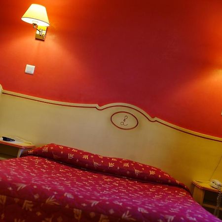 Logis Hotel & Restaurant L'Etape Bouc Bel Air - Gardanne Екстер'єр фото
