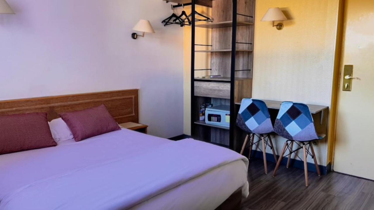 Logis Hotel & Restaurant L'Etape Bouc Bel Air - Gardanne Екстер'єр фото