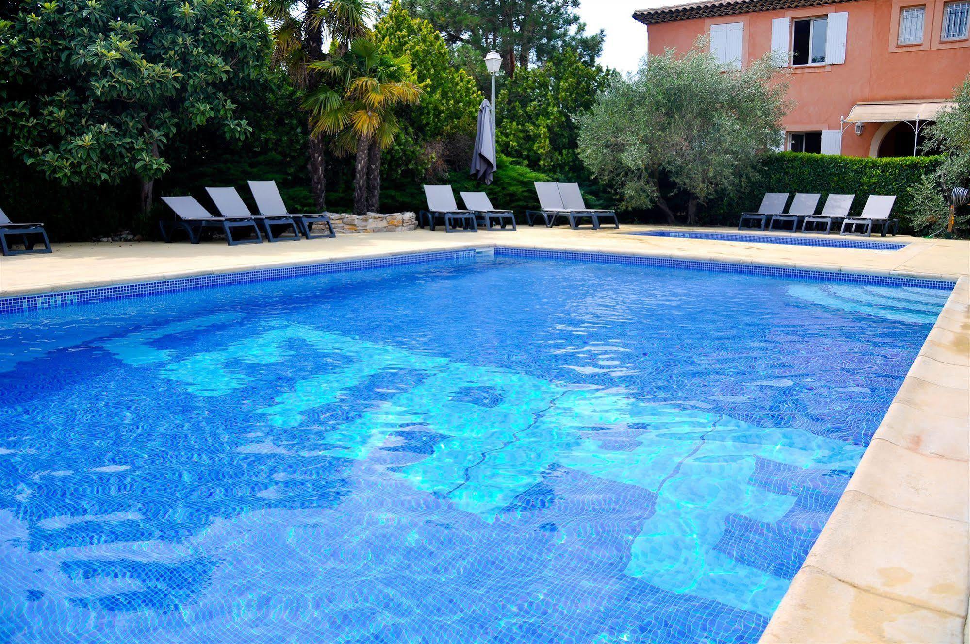Logis Hotel & Restaurant L'Etape Bouc Bel Air - Gardanne Екстер'єр фото