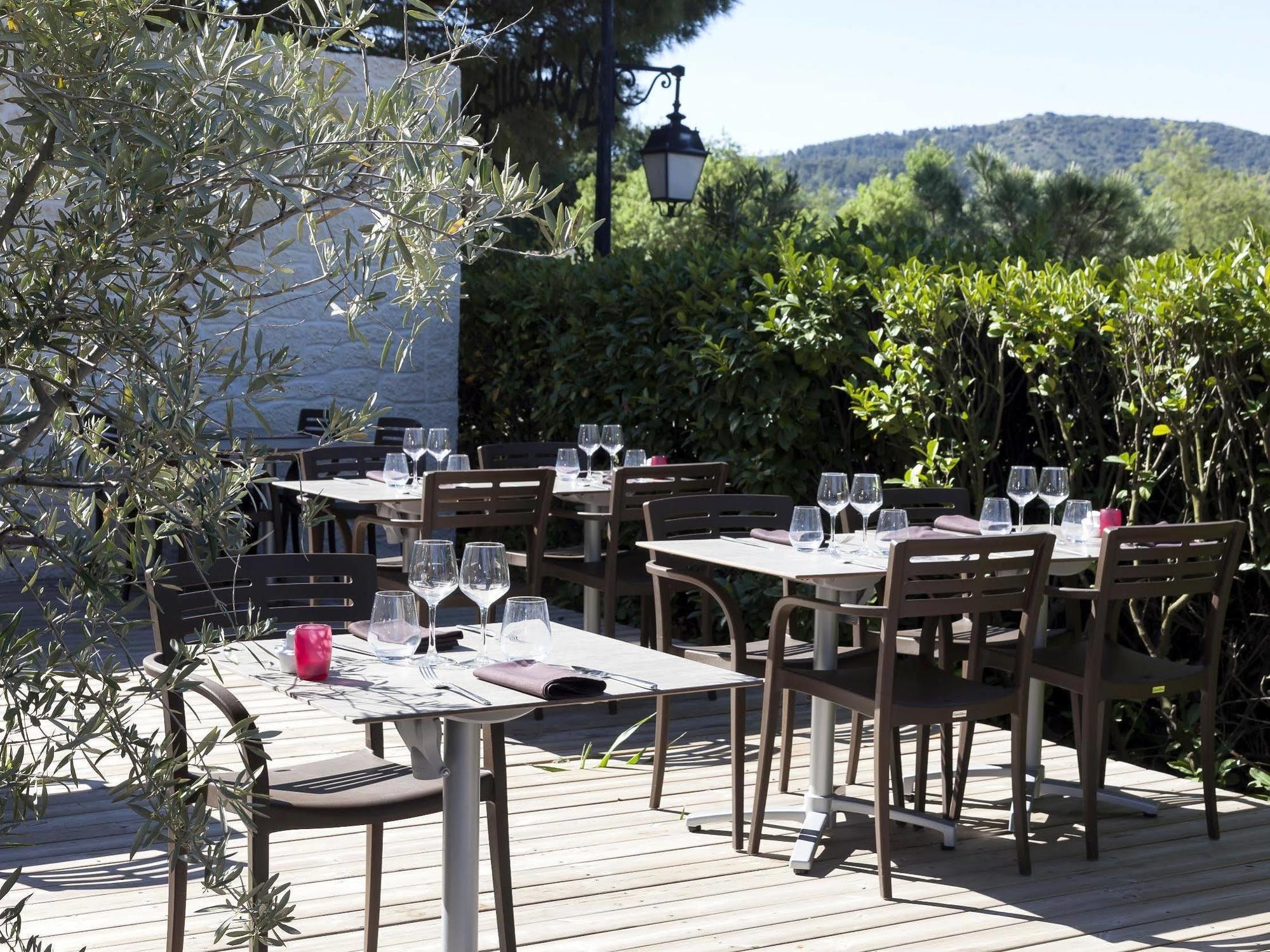 Logis Hotel & Restaurant L'Etape Bouc Bel Air - Gardanne Екстер'єр фото