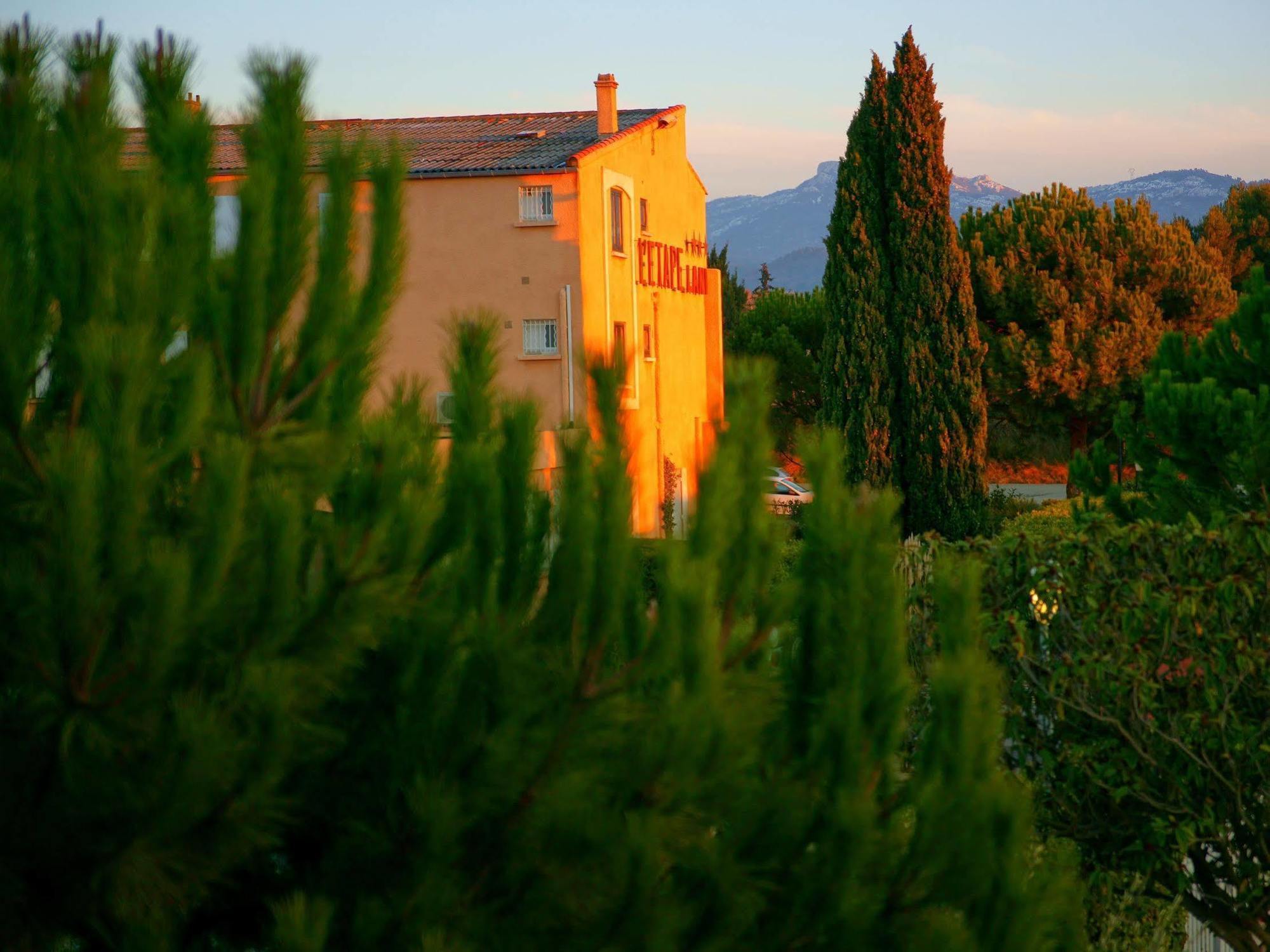 Logis Hotel & Restaurant L'Etape Bouc Bel Air - Gardanne Екстер'єр фото