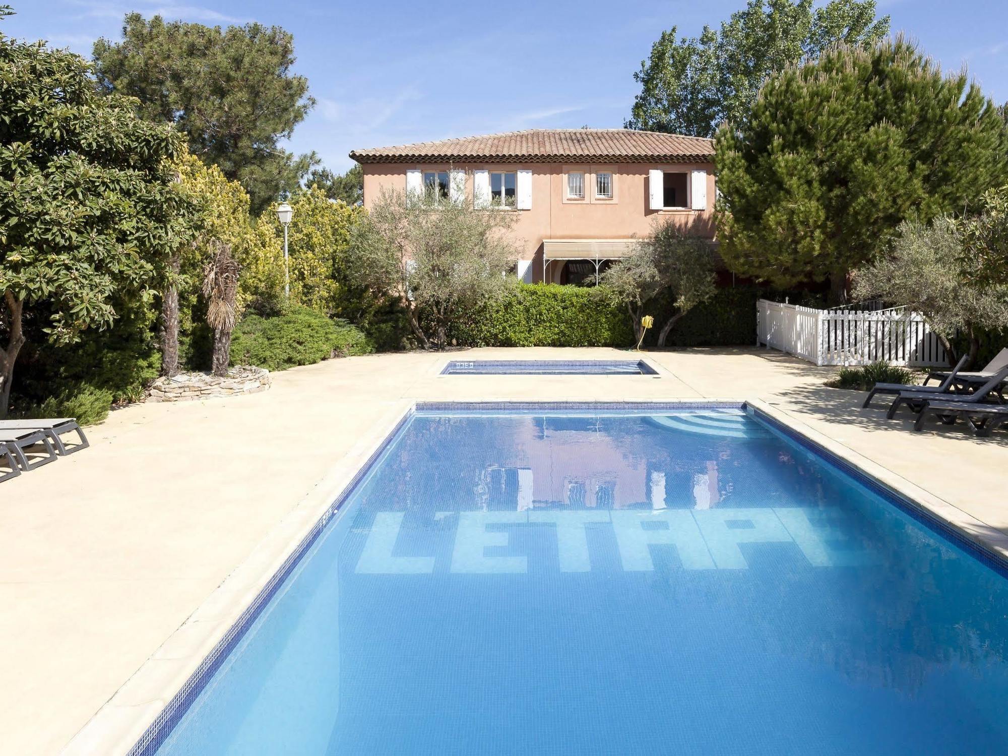 Logis Hotel & Restaurant L'Etape Bouc Bel Air - Gardanne Екстер'єр фото